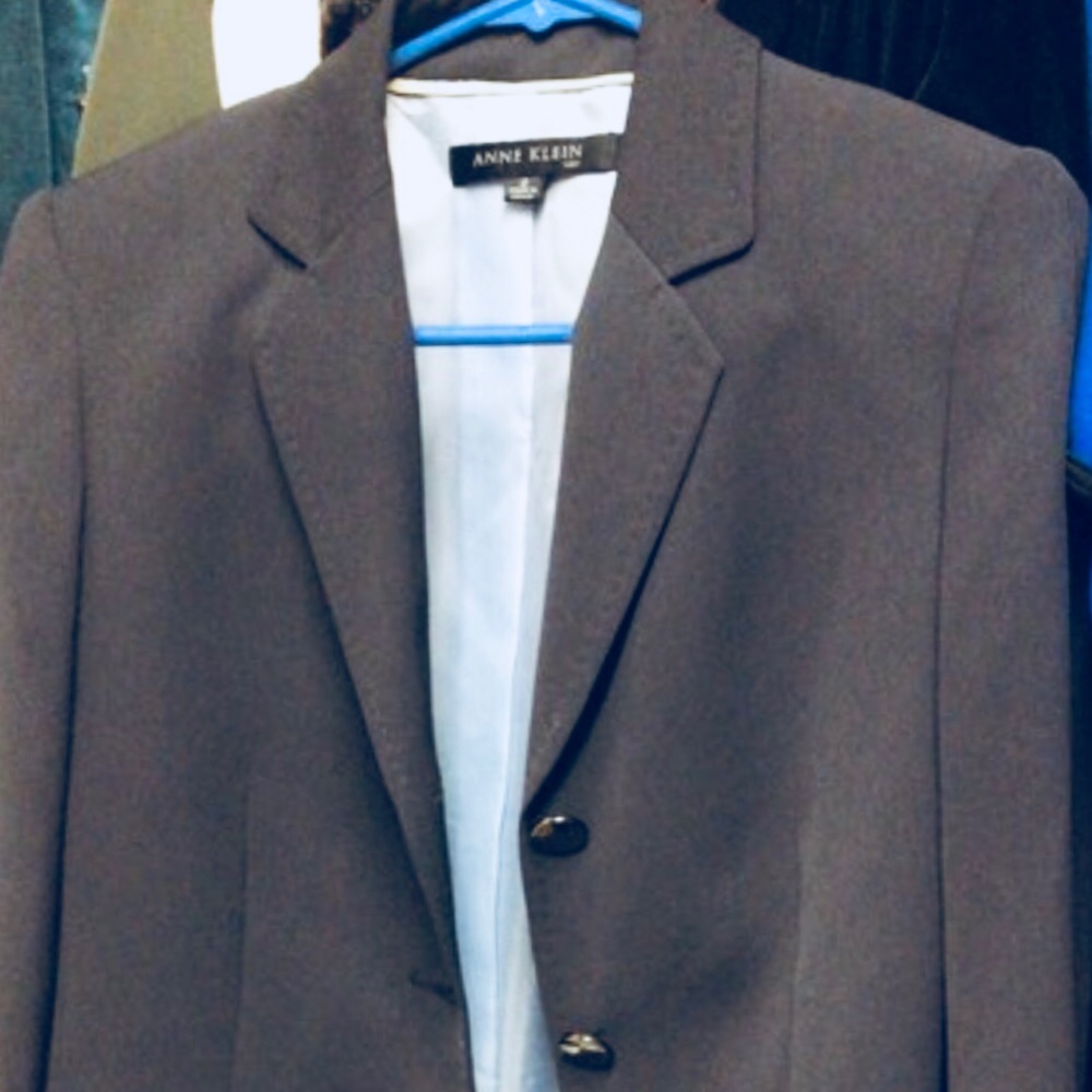 Anne Klein pant suit set. Navy size 2